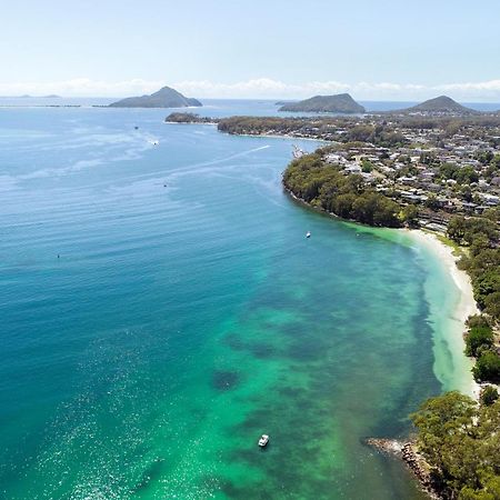 Dutchies Motel Nelson Bay & Dutchmans Beach Apartments ภายนอก รูปภาพ