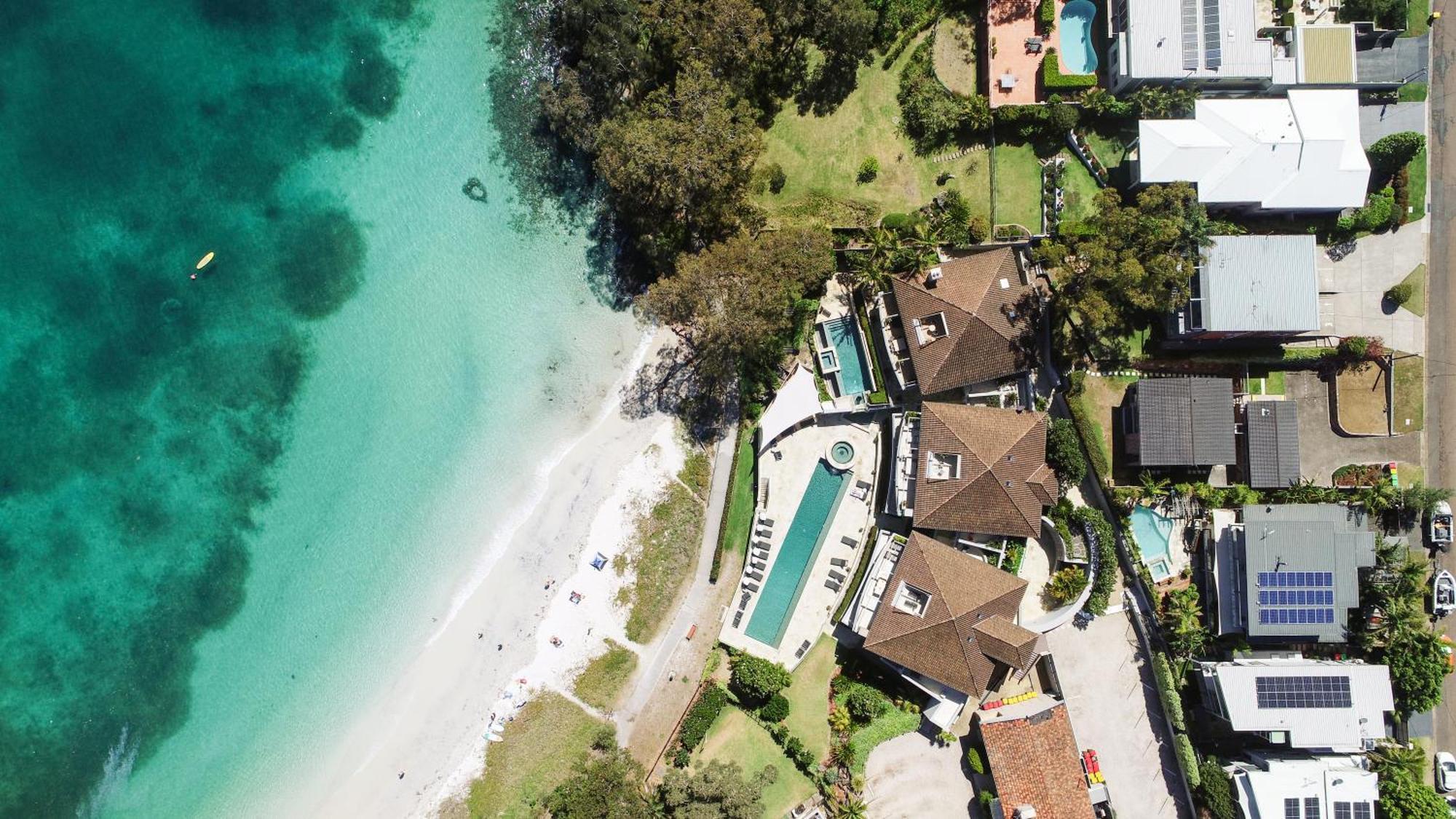 Dutchies Motel Nelson Bay & Dutchmans Beach Apartments ภายนอก รูปภาพ