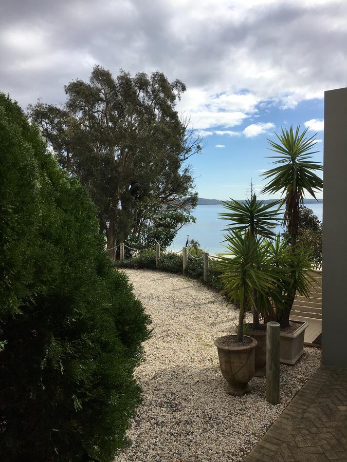 Dutchies Motel Nelson Bay & Dutchmans Beach Apartments ภายนอก รูปภาพ